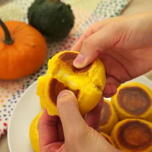 「豆腐かぼちゃちぎりパン」のレシピ動画
