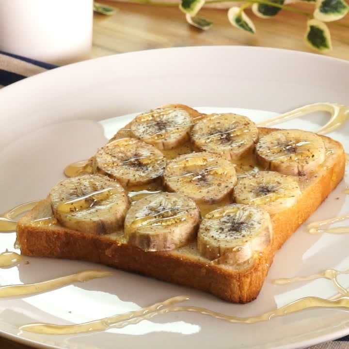 とろけるバナナチーズトースト