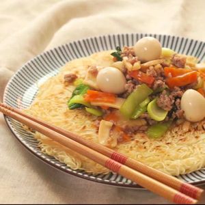 「あんかけかた焼きそば」のレシピ動画