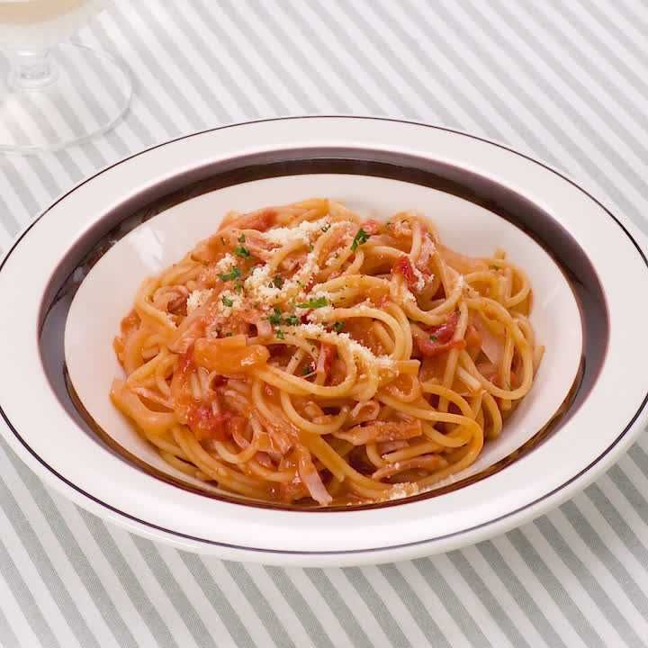 トマトクリームパスタ