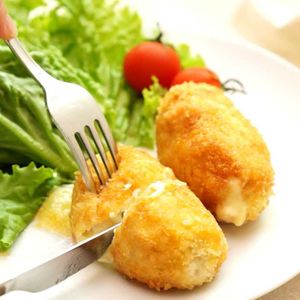 「ベーコンチーズフライ」のレシピ動画