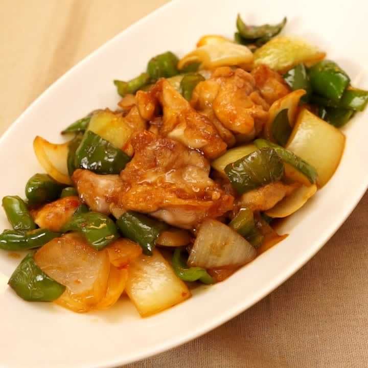 鶏もも肉とピーマンのレシピ30選!おかずからごはんまで30選