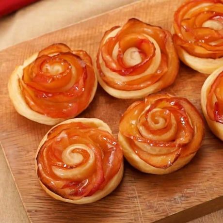 簡単なのに可愛い バラのアップルパイのレシピ動画 作り方 Delish Kitchen