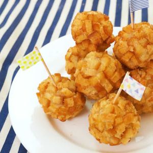 「カリカリ鶏団子」のレシピ動画