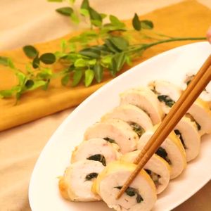 「ほうれん草ロールチキン」のレシピ動画