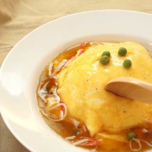 「塩ダレ天津飯」のレシピ動画
