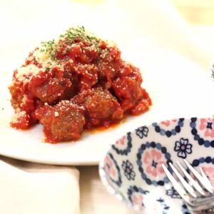 「イタリア風肉だんご」のレシピ動画