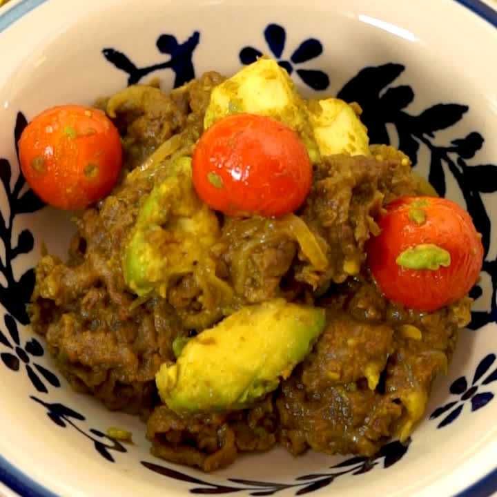 牛肉アボカドカレー炒め