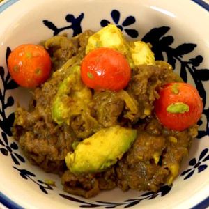 「牛肉アボカドカレー炒め」のレシピ動画