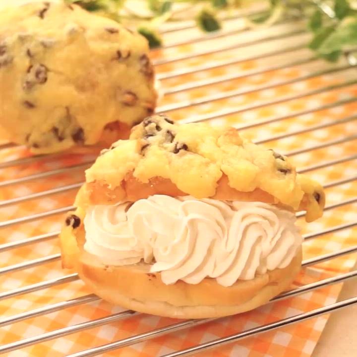 メロンクリームパン