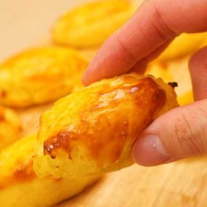 コロコロかわいい お月見スイートポテトのレシピ動画 作り方 Delish Kitchen