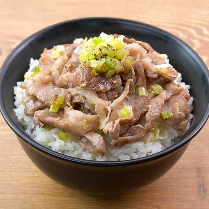 献立に困った時にも♪豚こま切れ肉の丼レシピ30選