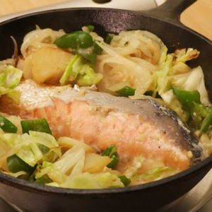 「野菜たっぷりちゃんちゃん焼き」のレシピ動画