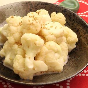 「カリフラワーのごま味噌あえ」のレシピ動画