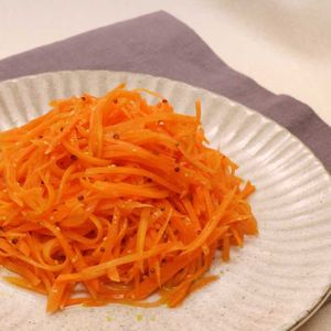 にんじんのラペ風炒め