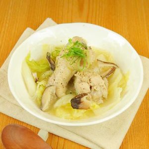「手羽元の塩スープ」のレシピ動画