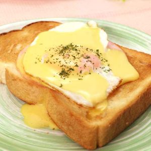 「食パンでエッグベネディクト風」のレシピ動画