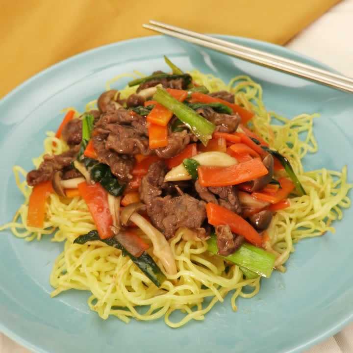 牛肉のあんかけ焼きそば