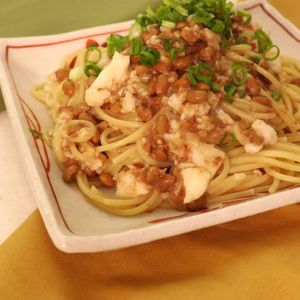 「納豆とろろパスタ」のレシピ動画