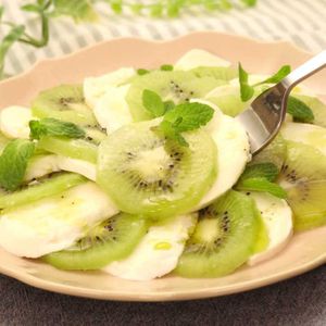 「キウイモッツァレラ」のレシピ動画