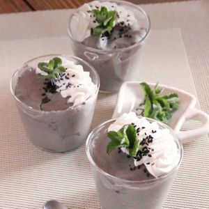 「黒ごまプリン」のレシピ動画