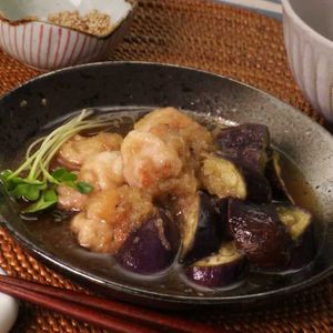 「豚バラ団子となすのみぞれ煮」のレシピ動画