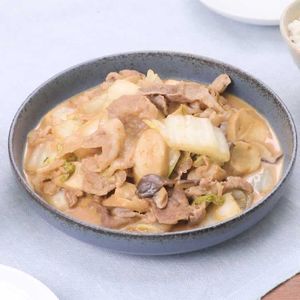 「白菜と豚こまのみそマヨ炒め」のレシピ動画