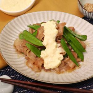 「さやえんどうと豚バラの炒め」のレシピ動画