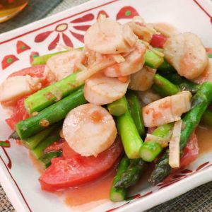 「ホタテとアスパラのしょうが炒め」のレシピ動画