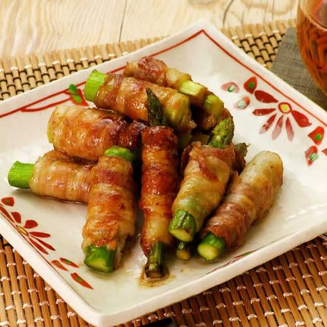 お弁当にもおすすめ 豚バラアスパラ巻き照り焼きのレシピ動画 作り方 Delish Kitchen