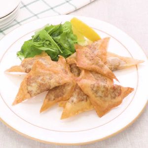 「豚ひき肉とれんこんの揚げワンタン」のレシピ動画
