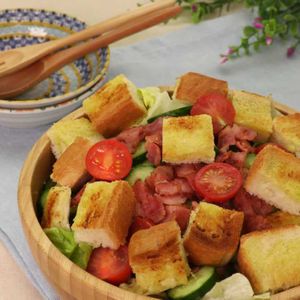 「シーザーサラダ」のレシピ動画