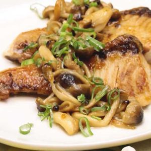 「ぶりのバターポン酢焼き」のレシピ動画