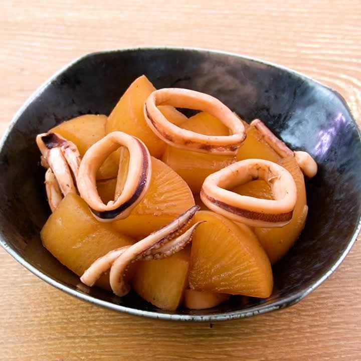 煮汁がじゅわっと溢れる いかと大根の煮物のレビュー Delish Kitchen