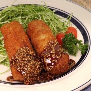 「豚肉のとろふわロールカツ」のレシピ動画