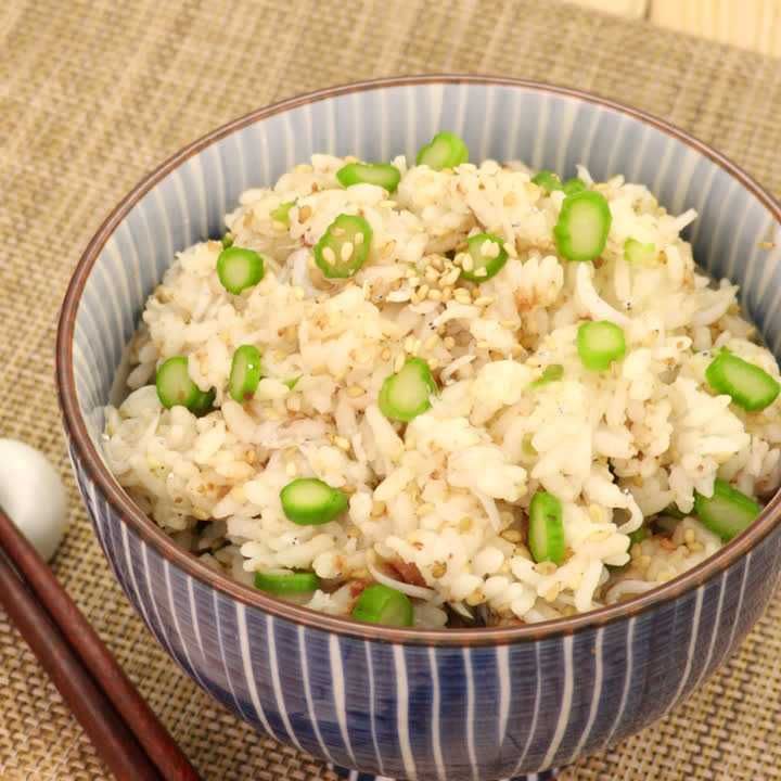 アスパラしらすごはん