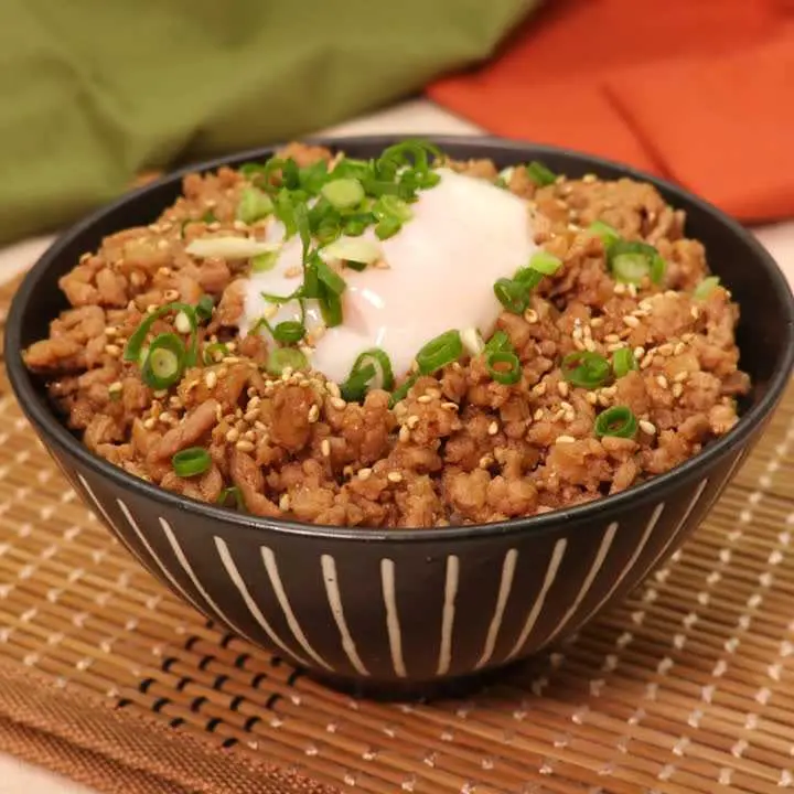 韓国風親子そぼろ丼
