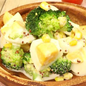 「卵とブロッコリーとコーンのサラダ」のレシピ動画