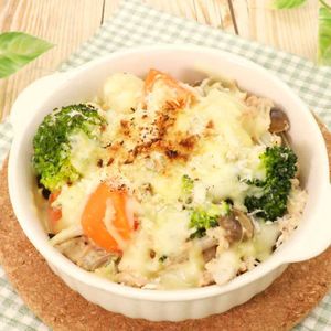 「温野菜のツナマヨみそチーズ焼き」のレシピ動画