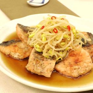 「サーモンと豆もやしの即席南蛮漬け」のレシピ動画