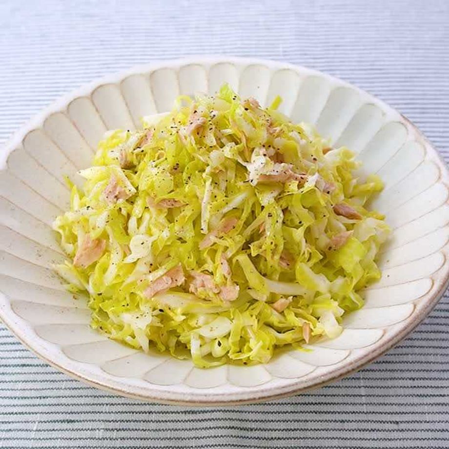 キャベツ と ツナ の サラダ