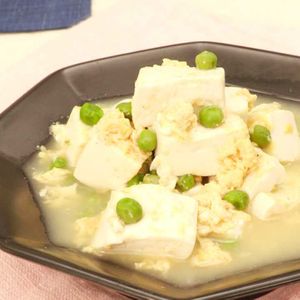 「グリーンピースと豆腐の卵とじ」のレシピ動画