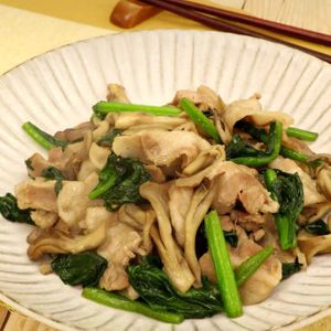 「豚肉とまいたけのめんつゆバター炒め」のレシピ動画