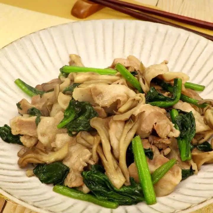 豚肉とまいたけのめんつゆバター炒め