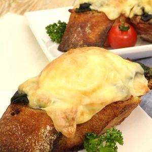 「ゆで卵のオープンホットサンド」のレシピ動画