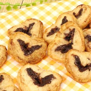 「チョコレートハートパイ」のレシピ動画