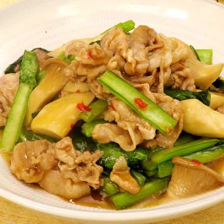 白いごはんに合う 小松菜と豚肉のピリ辛オイスター炒めのレシピ動画 作り方 Delish Kitchen