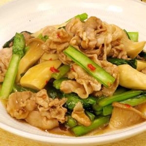 「小松菜と豚肉のピリ辛オイスター炒め」のレシピ動画