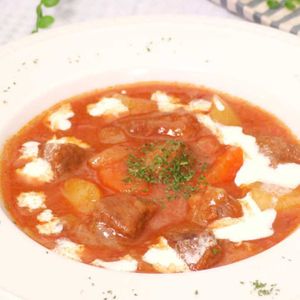 「炊飯器ビーフシチュー」のレシピ動画