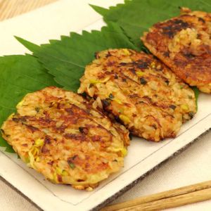 豆もやしのピリ辛焼きおにぎり